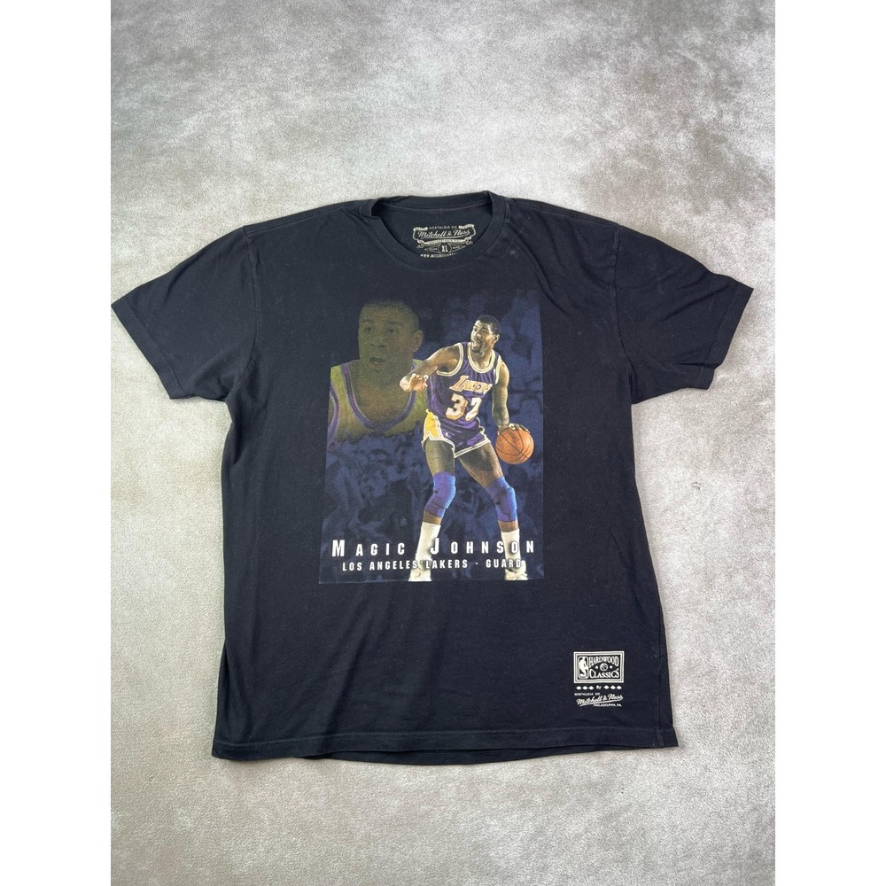 Mitchell & Ness LA Lakers Magic Johnson #32 T-Shirt Mens XL Black Graphic Logo